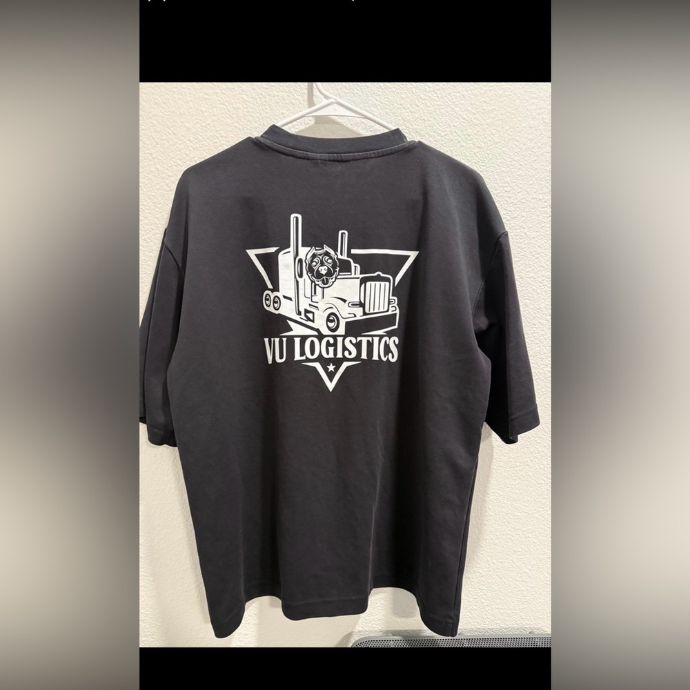 Uniqlo Black Graphic Crewneck Tee